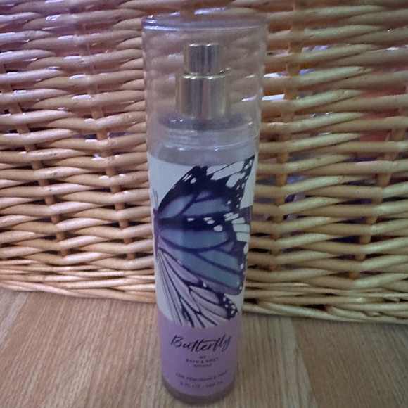 💧 2 For $32 Butterfly Body Mist - Picture 1 of 1